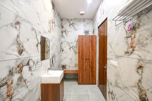 Ducha, cabezal de ducha tipo lluvia, artículos de tocador gratuitos