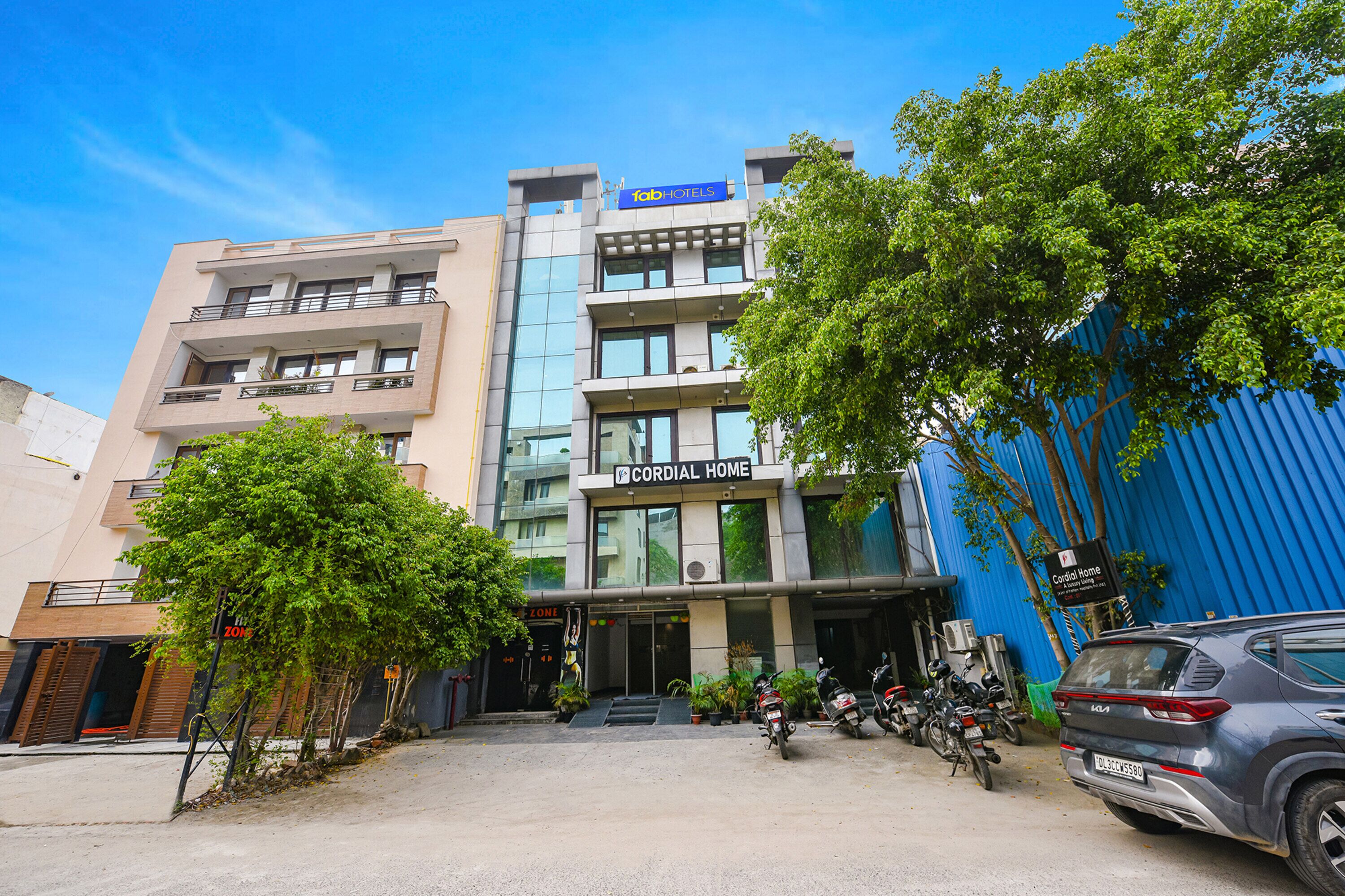 المنشأة من الخارج