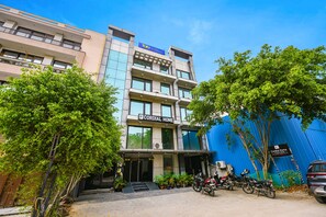 Exterior - Fabhotel Cordial Home (New Delhi)