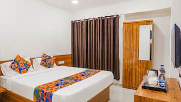 Egyptian cotton sheets, premium bedding, in-room safe, soundproofing