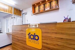 Reception - Fabhotel Aranmanai (Coimbatore)