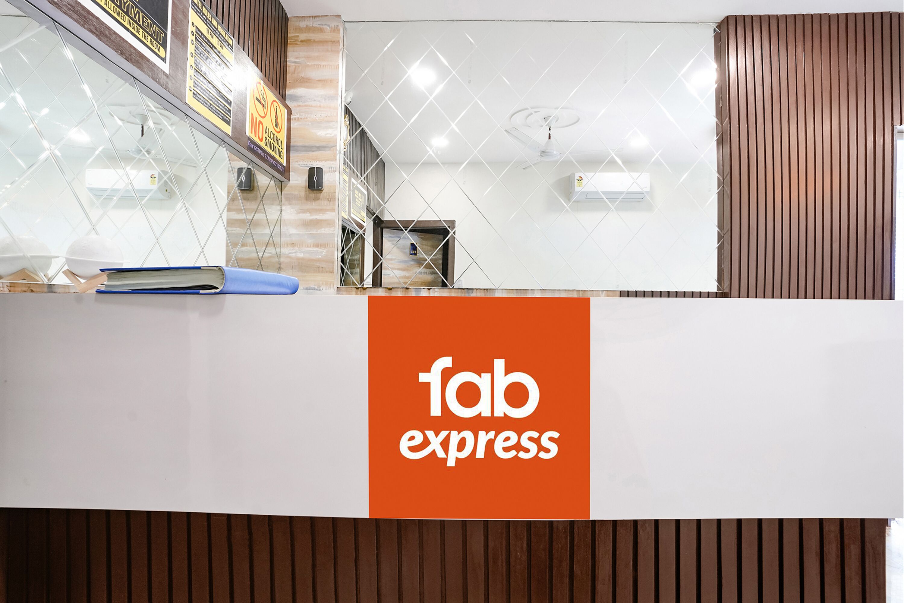 Foto - FabHotel Good Luck Residency