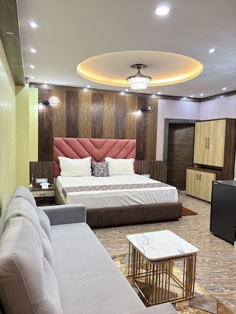 Superior Room. Hotel Prince Nayagarh