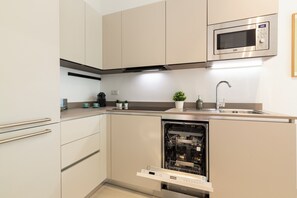 Comfort Studio, Balcony | Private kitchen - notaMi - Coronelli - Flower District (Milan)