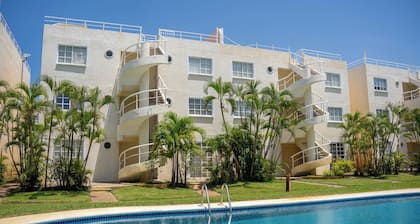 New Acapulco Retreat Garden Pool & Gym