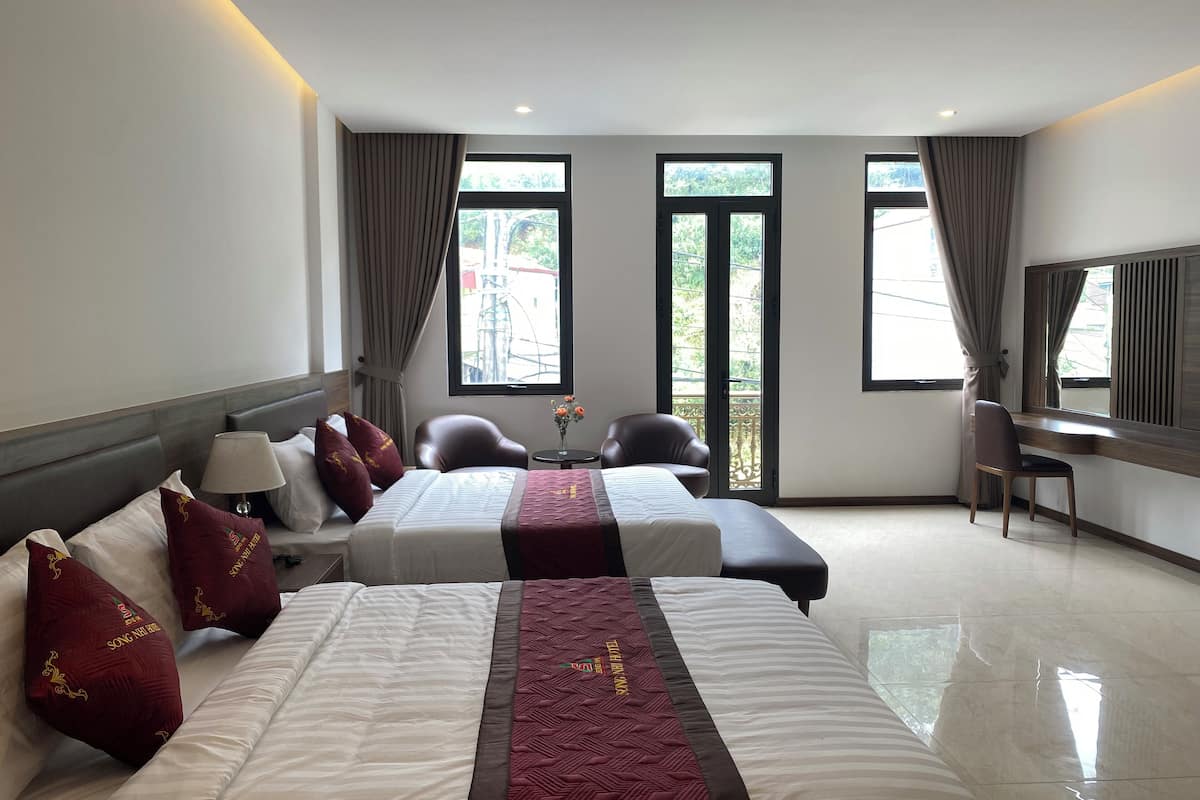 Superior Double Room, Mountain View | Desk, soundproofing, free WiFi