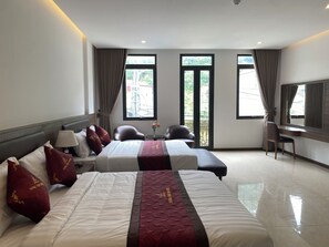 高级双人房, 山景 | 办公桌、隔音、免费 WiFi