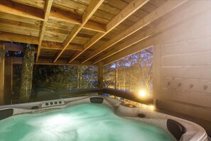 Bain à remous extérieur