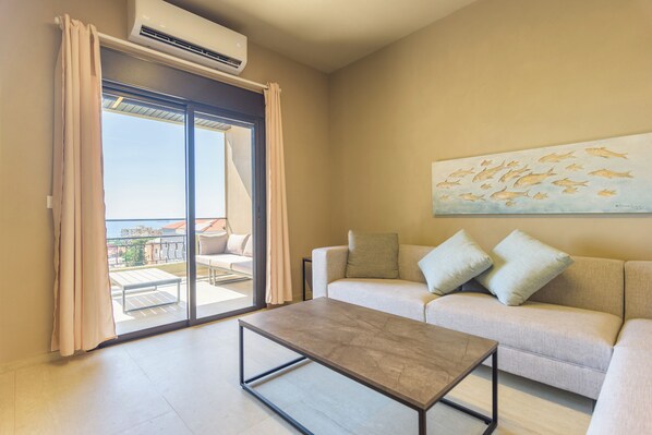 TV - Soukside Haven 3BR 24/7 Electricity (North Governorate)