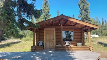 Cabin tiện nghi đơn giản, phòng tắm riêng, quang cảnh hồ | Truy cập Internet không dây miễn phí, bộ trải giường