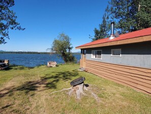 Exterior - Escott Bay Resort (Anahim Lake)