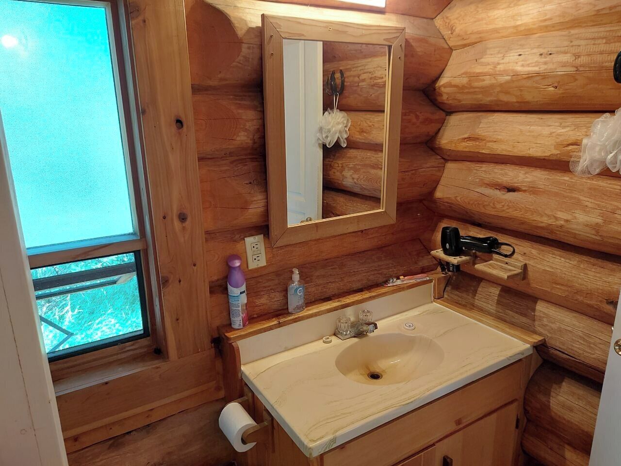 Chalet familiar, 4 habitaciones, vistas al lago | Baño | Ducha, cabezal de ducha tipo lluvia, secador de pelo y toallas