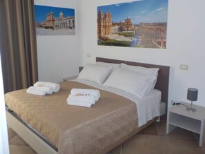 Economy Room, Corner | In-room safe, free WiFi - Val di Noto Rooms (Noto)