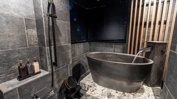 Rum - 2 sovrum - icke-rökare (DAIKOUTEN, with bath) | Badrum | Hårtork och handdukar