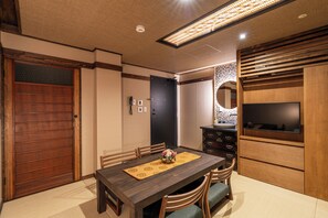 Chambre, non-fumeurs (MAIHIME, meal in room, No Bath) | Wi-Fi gratuit, draps fournis