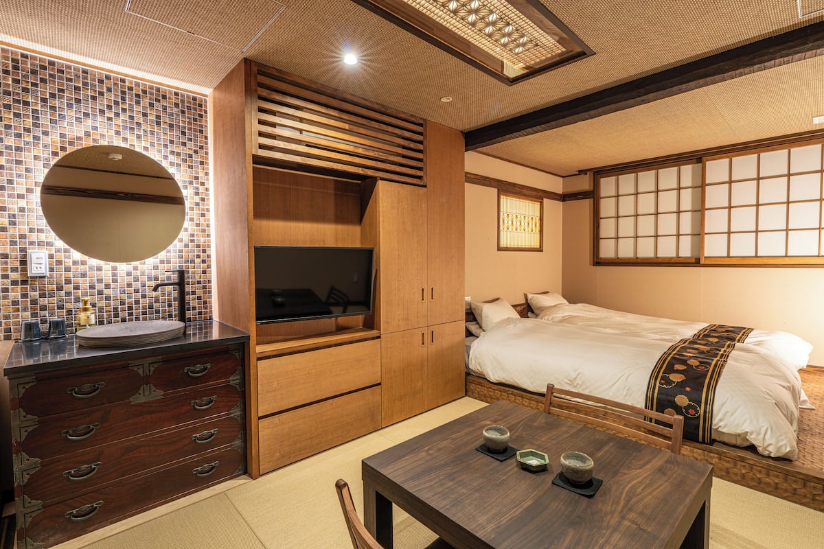 Kamer, 2 slaapkamers, niet-roken (MAIHIME, meal in room, No Bath) | Gratis wifi, beddengoed