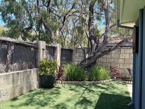 Exterior - Cape View 26 - Vila Cinta (Broadwater)