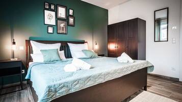 2 Schlafzimmer, Schreibtisch, Bügeleisen/Bügelbrett, kostenloses WLAN