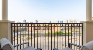Property grounds - Cozy 1-bedroom apartment in awesome دبي with AC, WiFi, fitness room (Dubai)