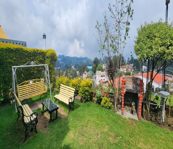 Garden view - Abu Residency (Kodaikanal)