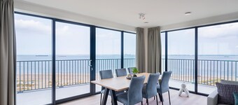 Pharos Ocean Panorama