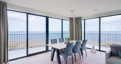 Pharos Ocean Panorama