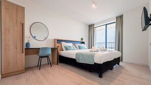 3 室のベッドルーム、WiFi (無料)