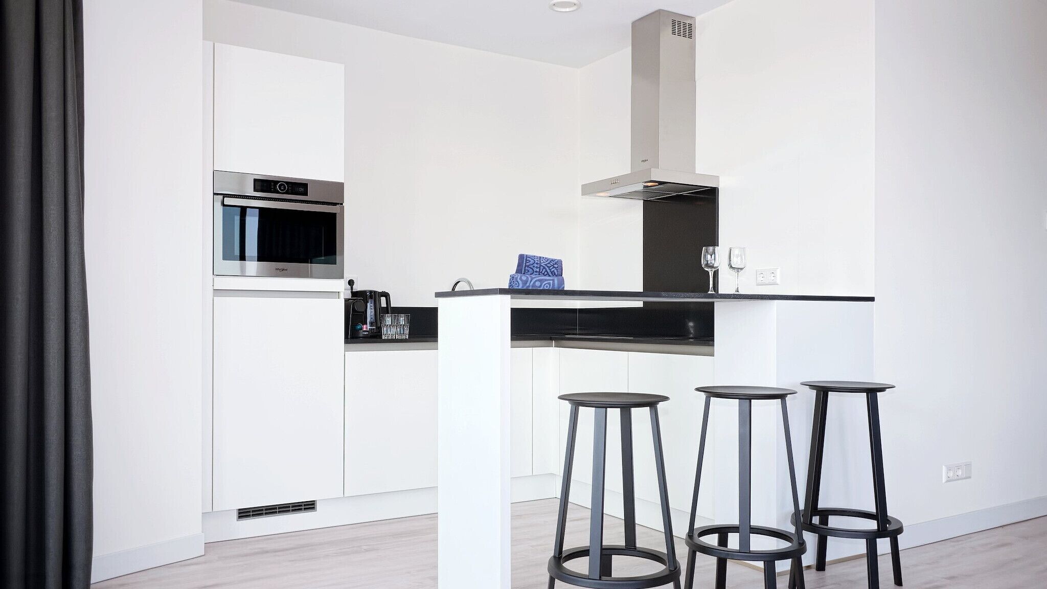 Réfrigérateur, lave-vaisselle, chaise haute