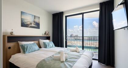 Modern 4-person apartment