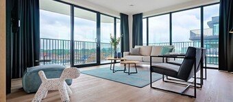 Pharos Sea Pearl Panorama