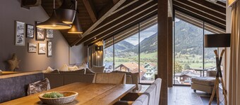 Premium penthouse with 4 bedrooms