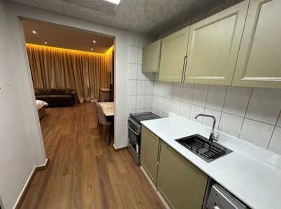 STUDIO AVAILABLE IN INTERNATIONAL CITY
Available 
