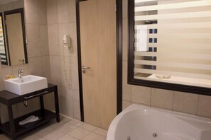Standard Single Room | Bathroom