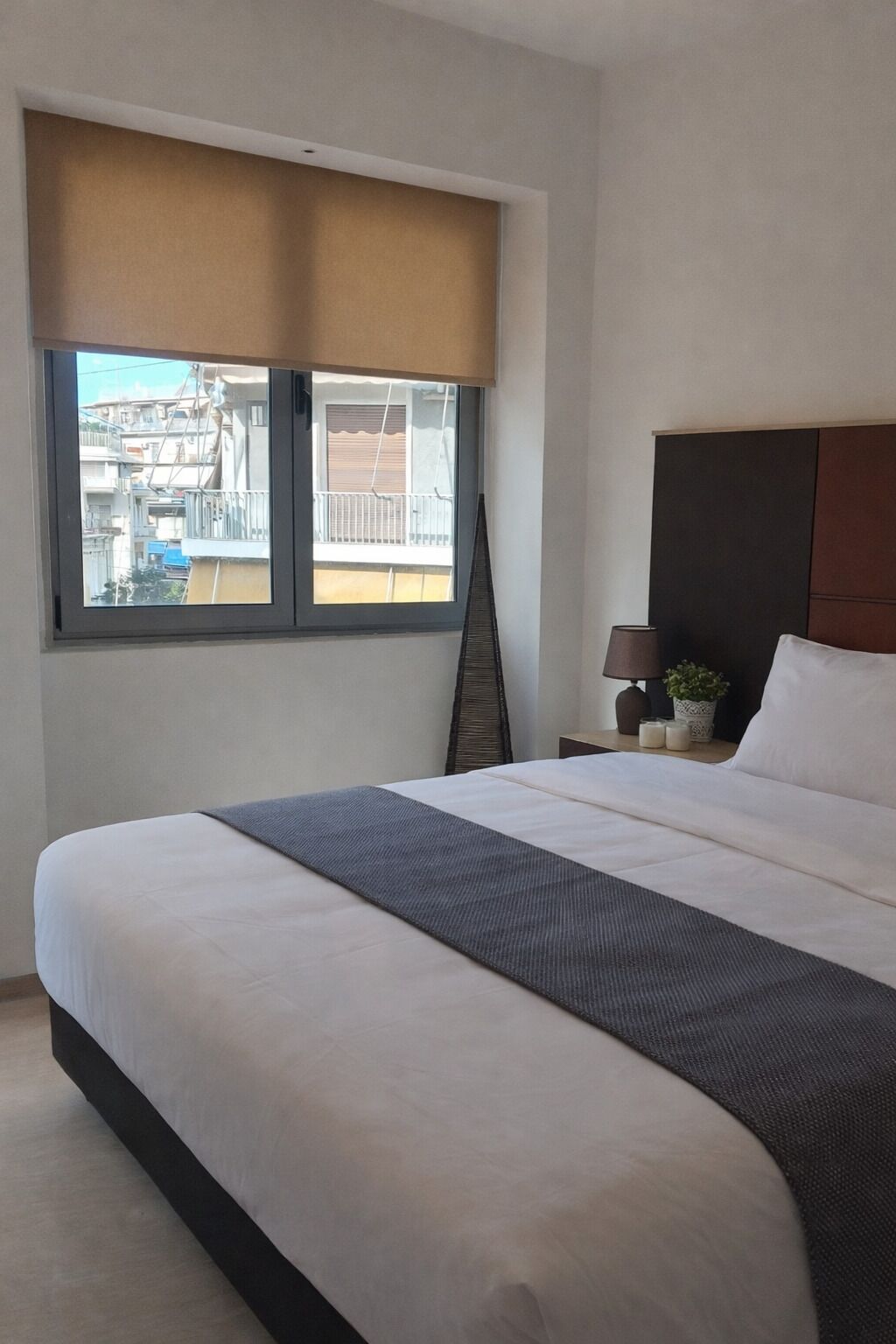 Standard Room | Premium bedding, down comforters, iron/ironing board, free WiFi