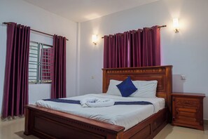 Superior Bungalow, Balcony, Mountain View