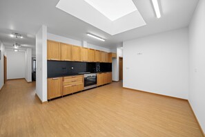 Fridge, microwave, oven, stovetop - Calheta´s Paradise Holiday Home (Arco da Calheta)