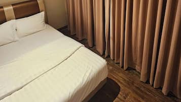 In-room safe, iron/ironing board, free WiFi