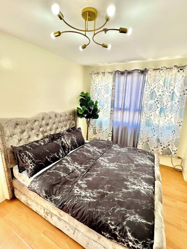 Family Condo, Balcony, Partial Sea View | 2 bedrooms, free WiFi - Seawind Condo 2 BR Free Wifi Near Samal (Davao)