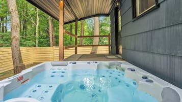 Bañera de hidromasaje exterior