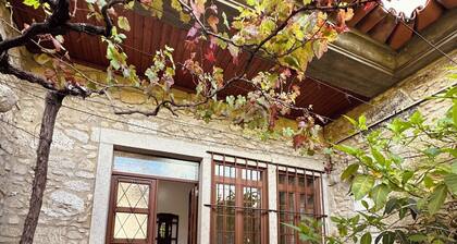 Casa de Campo Ideal Para Quem Procura Relaxar no Meio da Natureza!