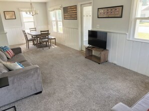 TV, video games - Celebrate America with this Themed Home (Coeur d'Alene)