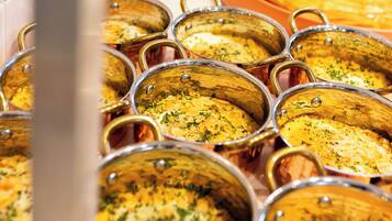 Daily buffet breakfast (CHF 29 per person)