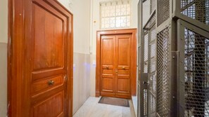 Studio | 1 bedroom - Don Vittorio a Chiaia - Camera 2 (Naples)