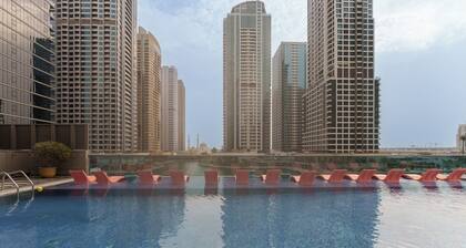 Maison Privee - Modern Living w/ Premium Amenities close to Marina