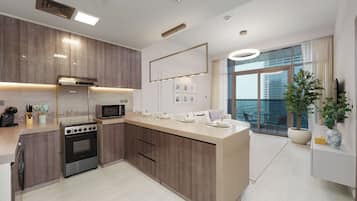 Deluxe Apartment, 1 Bedroom, Balcony | Private kitchen