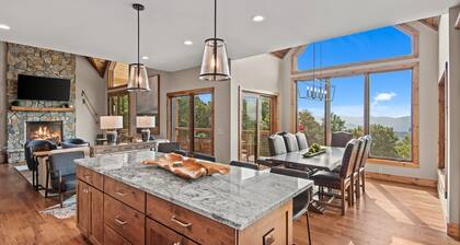 Grandview Pointe - Luxury on Sugar, hot tub, game room