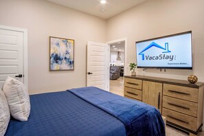 9 dormitorios, tabla de planchar con plancha, cuna de viaje y wifi