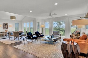 TV, table tennis, printers - Marsh Island 30 by Wild Dunes with Amenities (Isle of Palms)