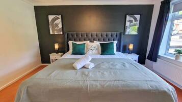 3 Schlafzimmer, Bügeleisen/Bügelbrett, Reisekinderbett, WLAN