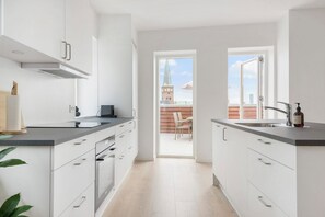 Kühlschrank, Ofen, Herdplatte, Geschirrspüler